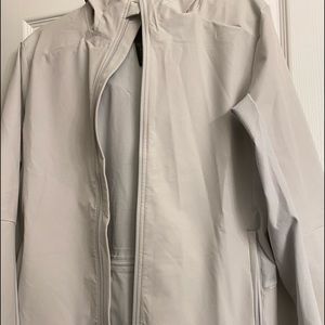 Light jacket with back pocket